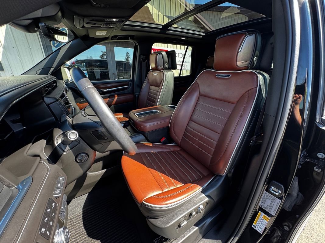 Used 2023 GMC Yukon Denali Ultimate image 15