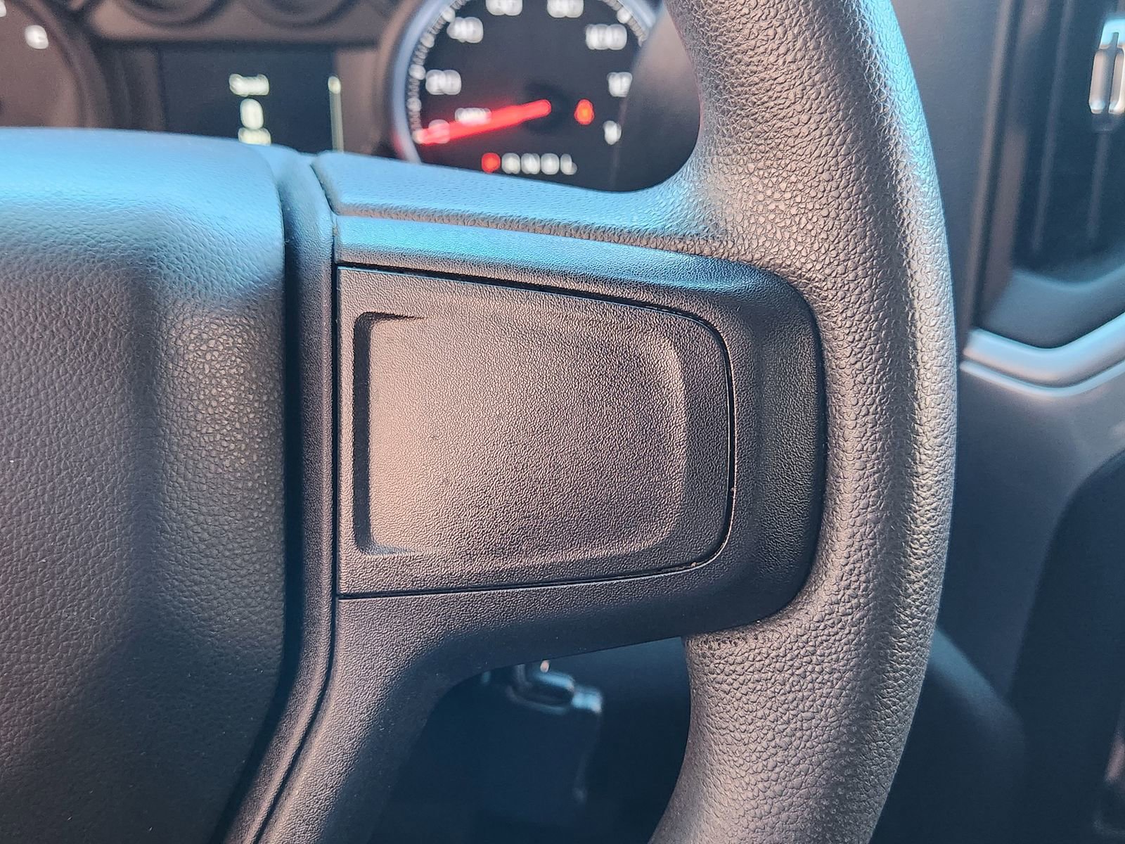 Used 2020 Chevrolet Silverado 1500 Custom w/ Custom Value Package image 33