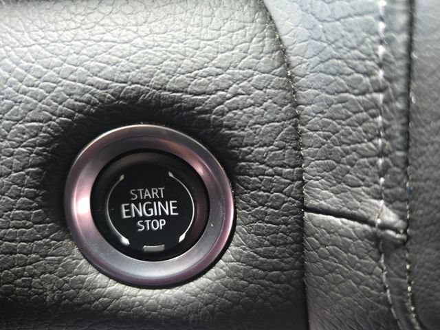 Used 2024 GMC Yukon XL Denali w/ Advanced Technology Package AWD/4WD image 17