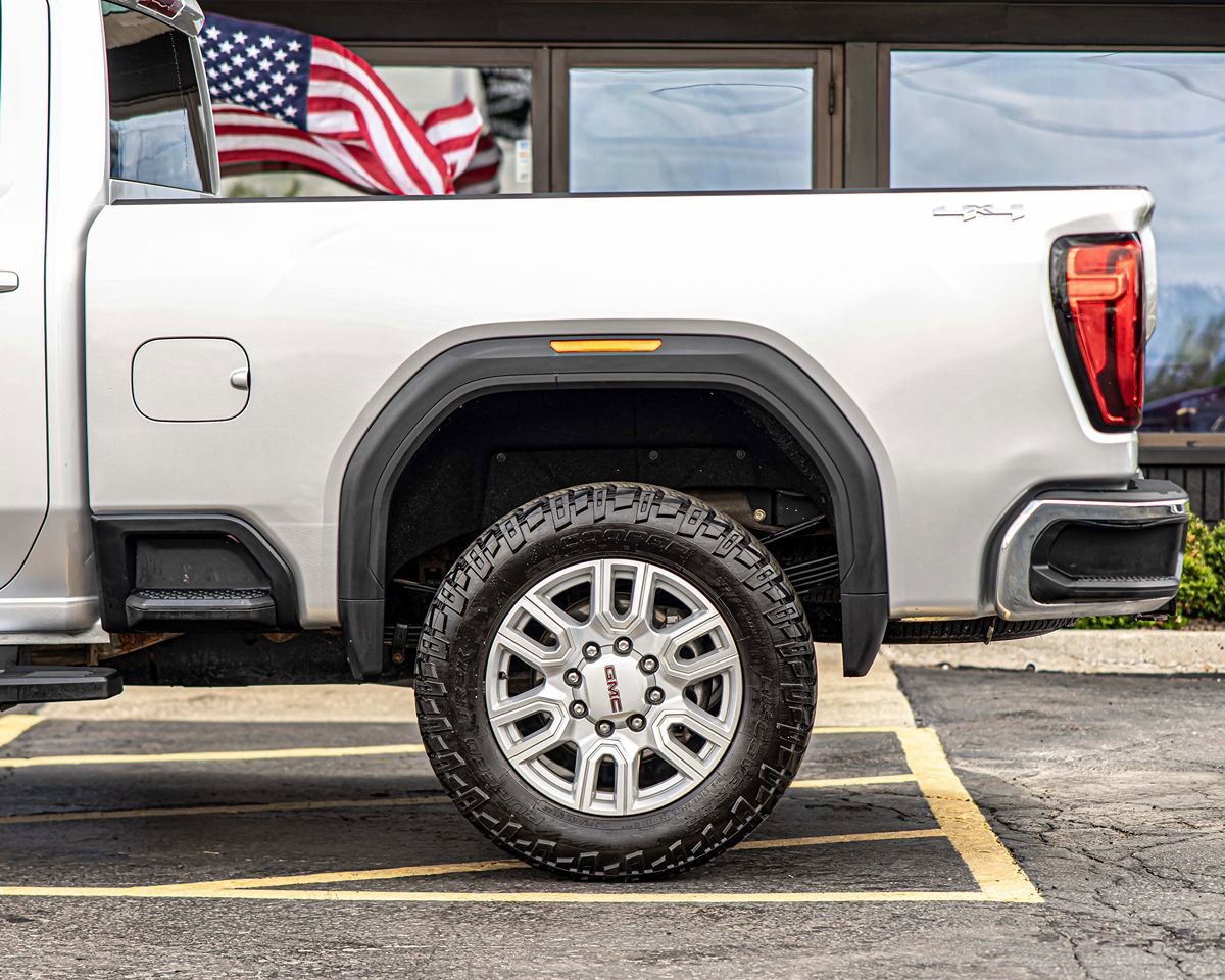 Used 2022 GMC Sierra 3500 SLE w/ SLE Value Package AWD/4WD image 7