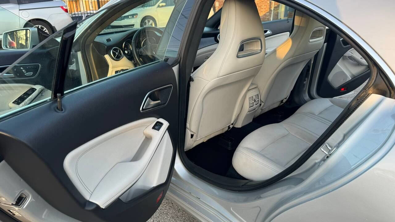 Used 2018 Mercedes-Benz CLA 250 image 15