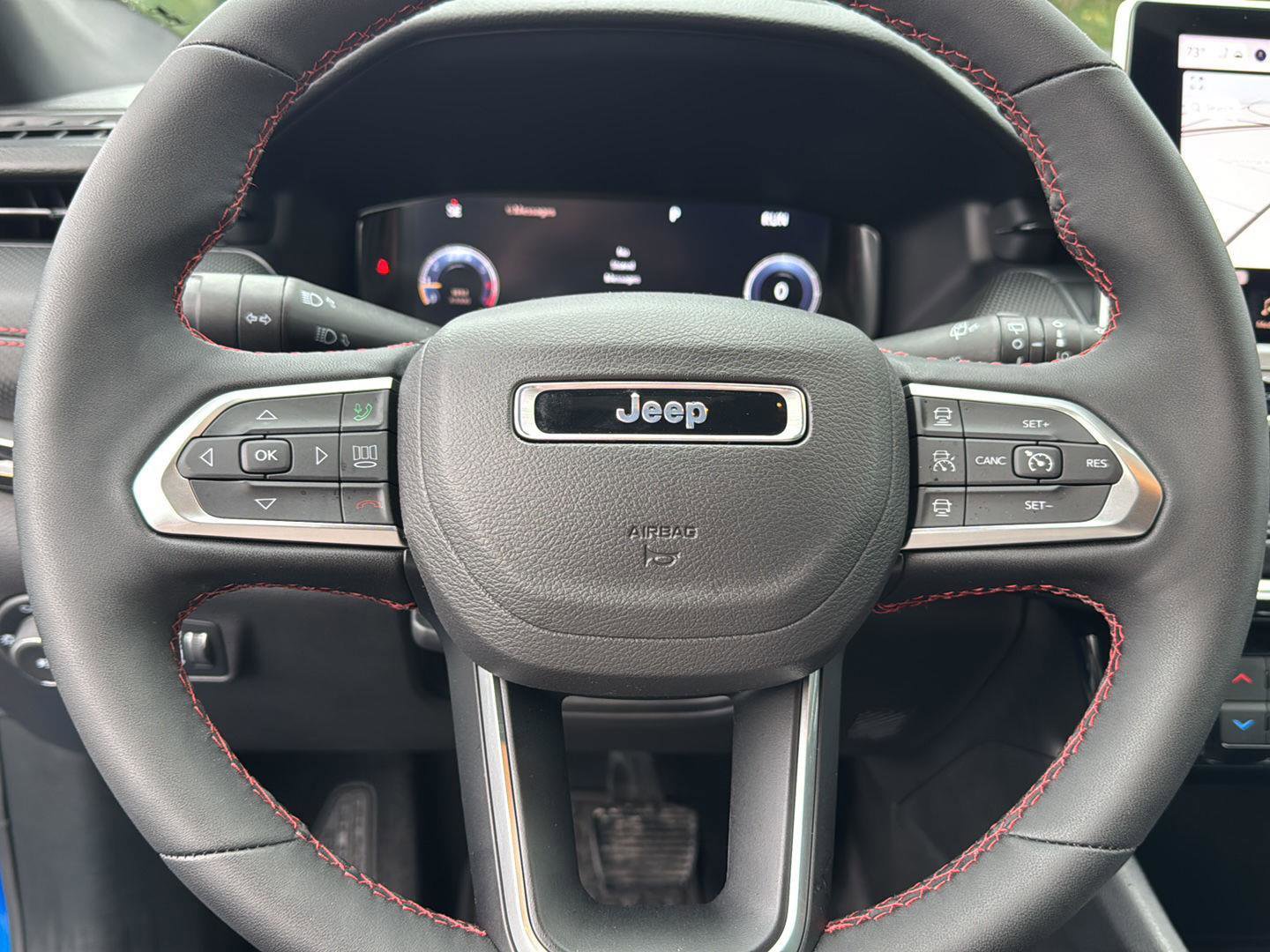 Used 2024 Jeep Compass Trailhawk w/ Trailhawk Elite Group image 17