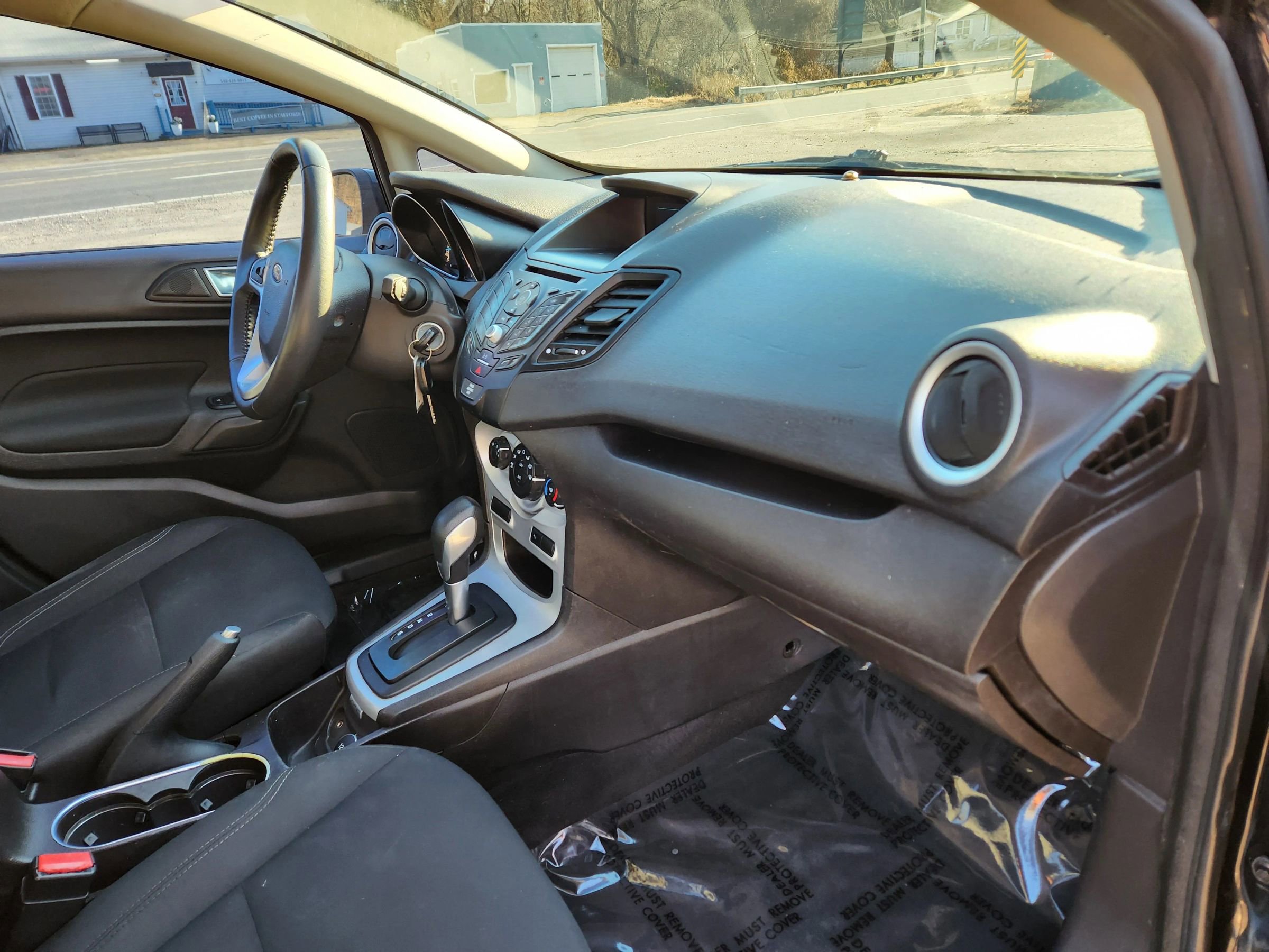Used 2016 Ford Fiesta SE image 18
