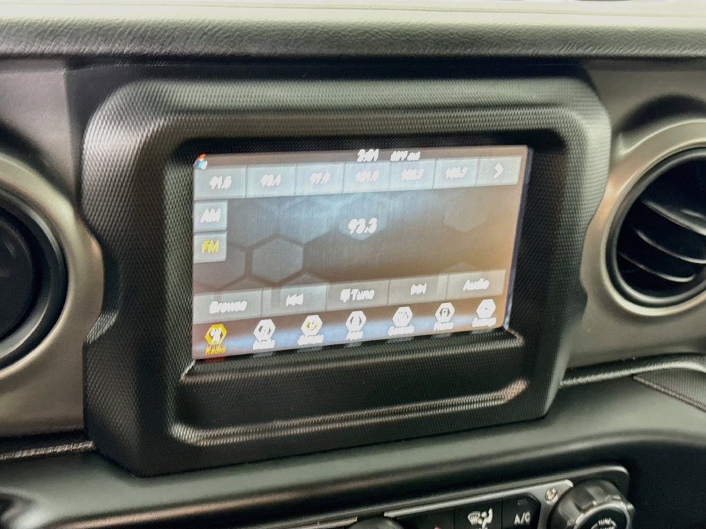 Used 2022 Jeep Gladiator Sport AWD/4WD image 7