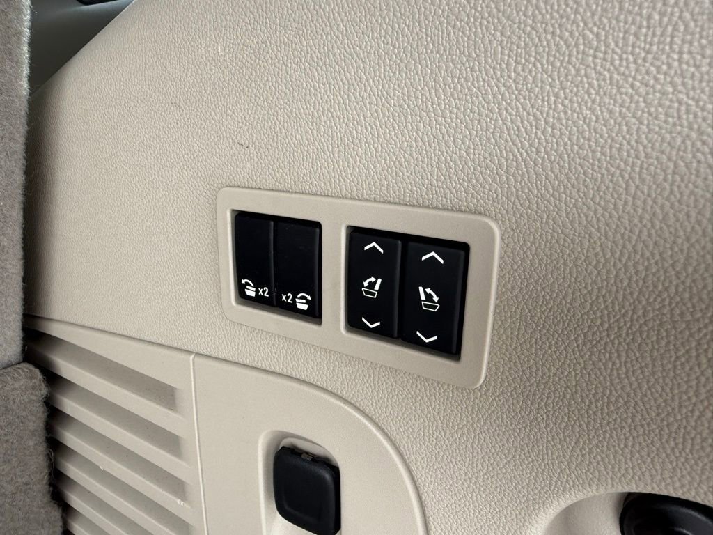 Used 2017 GMC Yukon Denali w/ Open Road Package image 21