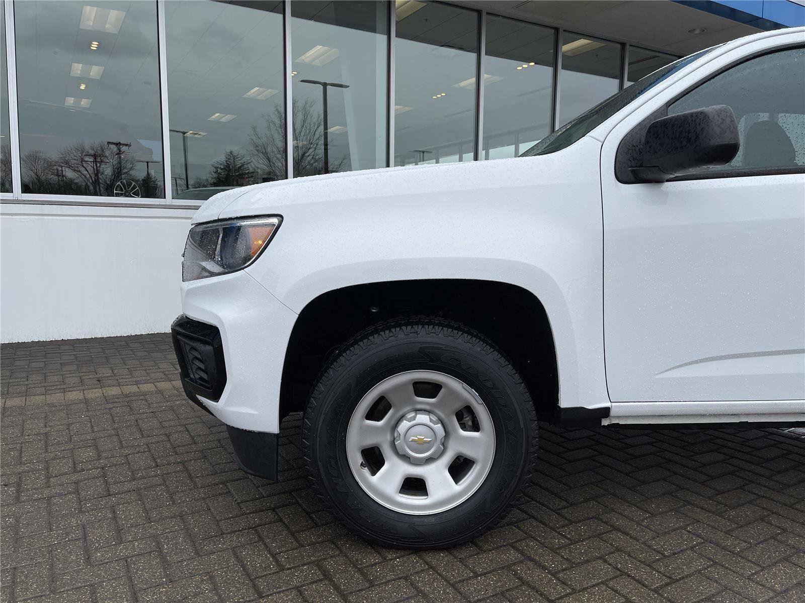 Used 2022 Chevrolet Colorado W/T w/ WT Convenience Package RWD image 9