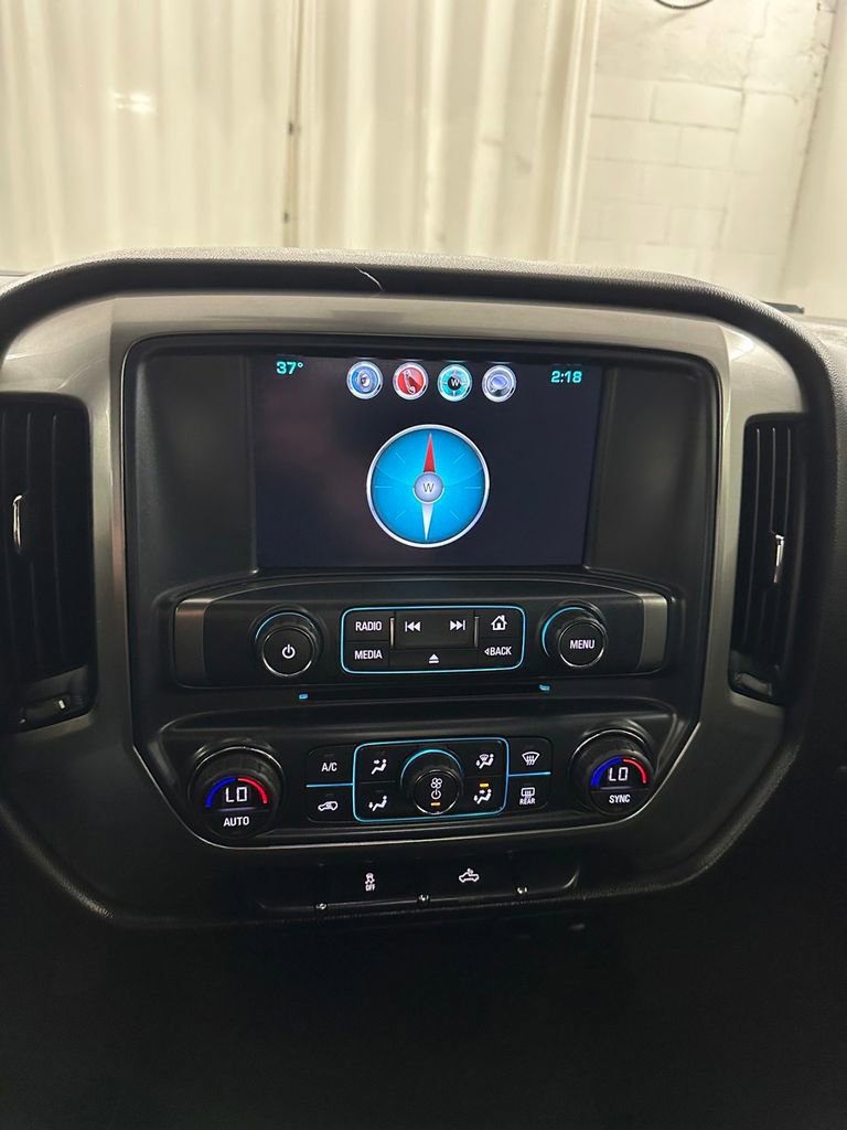 Used 2018 Chevrolet Silverado 1500 LT w/ All Star Edition image 21