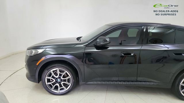 Used 2025 BMW X2 xDrive28i w/ Premium Package AWD/4WD image 4