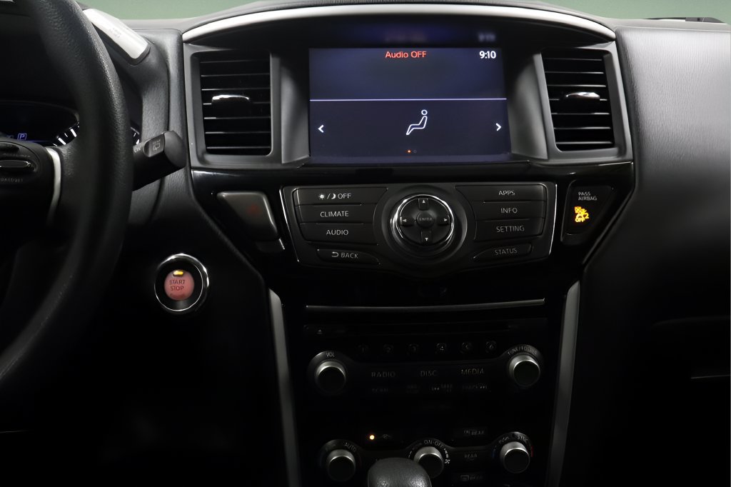 Used 2020 Nissan Pathfinder S AWD/4WD image 22