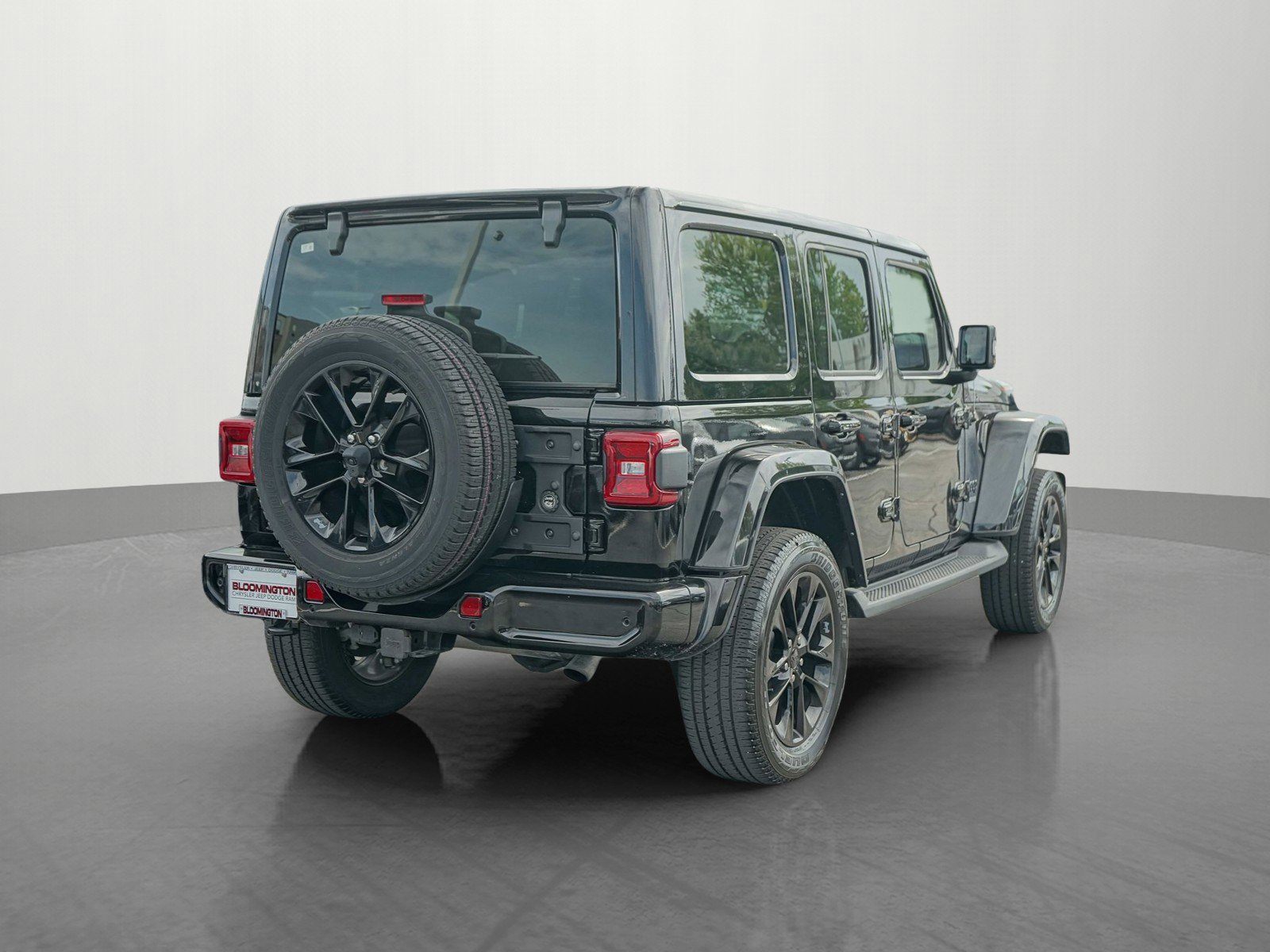 Used 2022 Jeep Wrangler Unlimited Sahara image 7