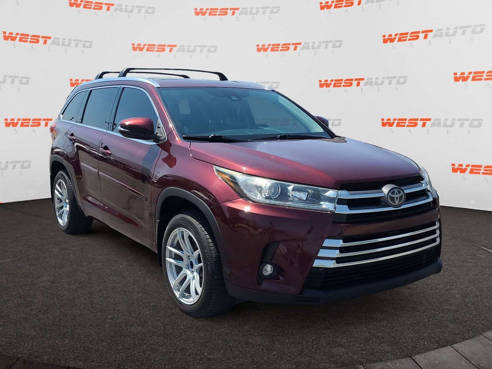 Used 2019 Toyota Highlander Limited AWD/4WD image 7