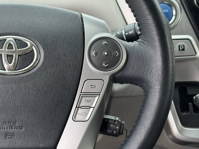 Used 2017 Toyota Prius V Five w/ Advanced Technology Package FWD image 23
