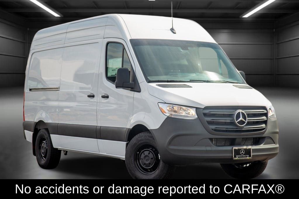 Used 2024 Mercedes-Benz Sprinter 144 Cargo video 2