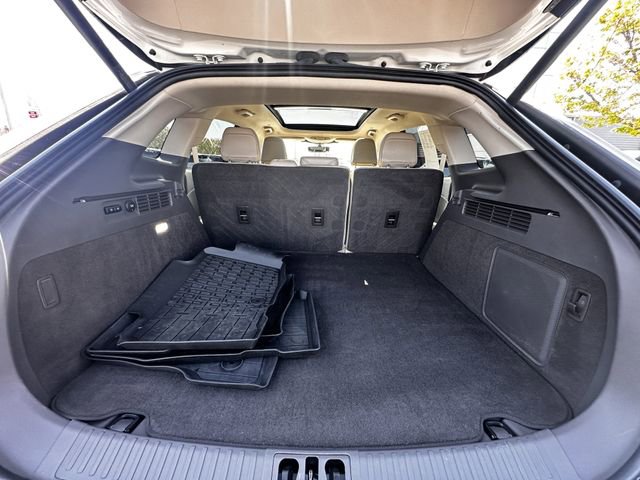 Used 2023 Lincoln Nautilus Reserve w/ Equipment Group 201A image 42