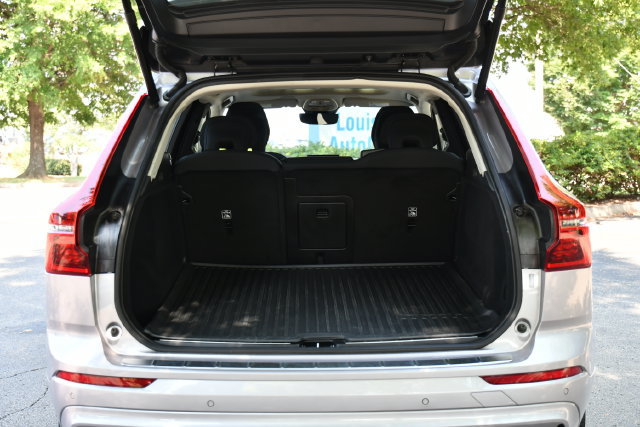 Certified 2026 Volvo XC60 B5 Plus AWD/4WD image 27