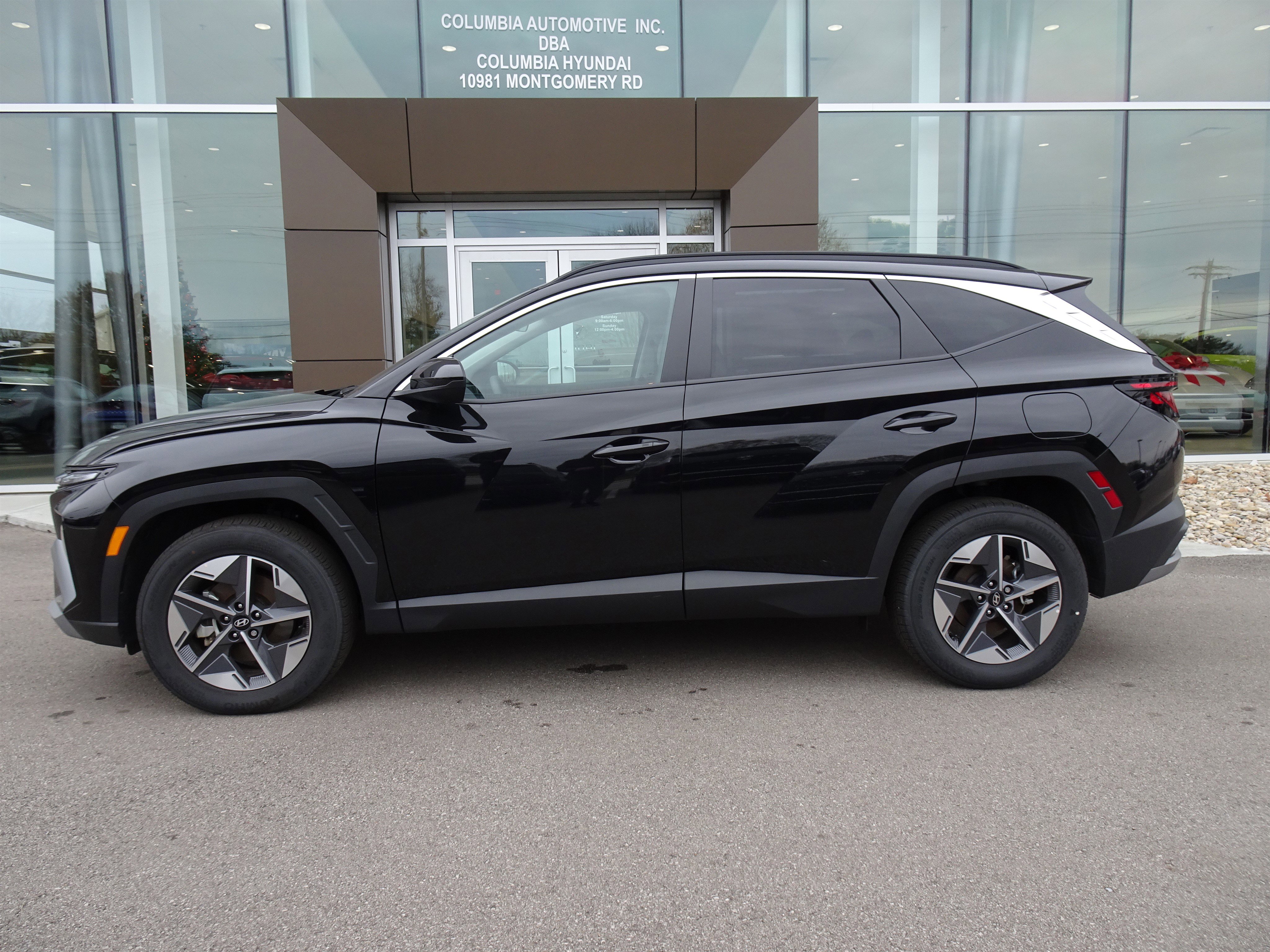 New 2025 Hyundai Tucson SEL image 2