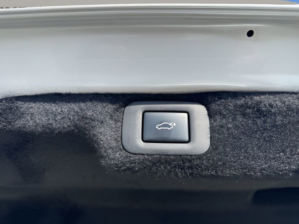 Used 2018 Lexus LS 500h w/ Luxury Package RWD image 31