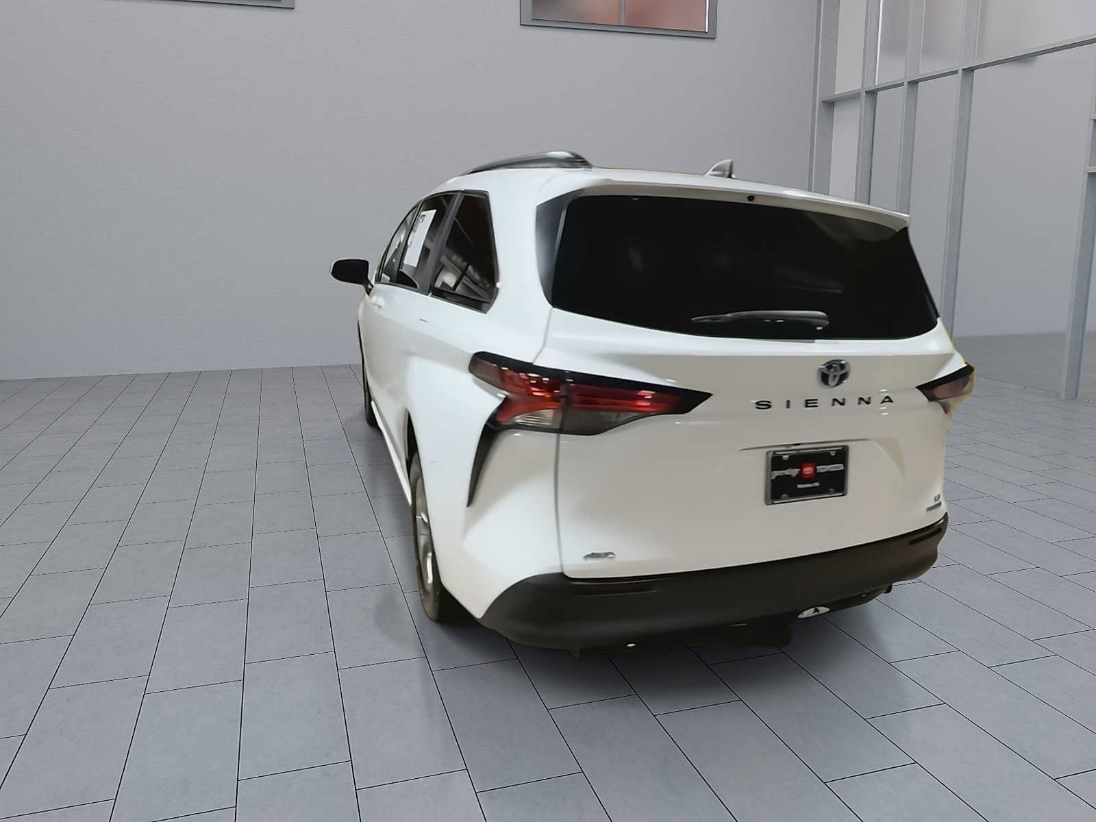 Certified 2021 Toyota Sienna LE AWD/4WD image 7
