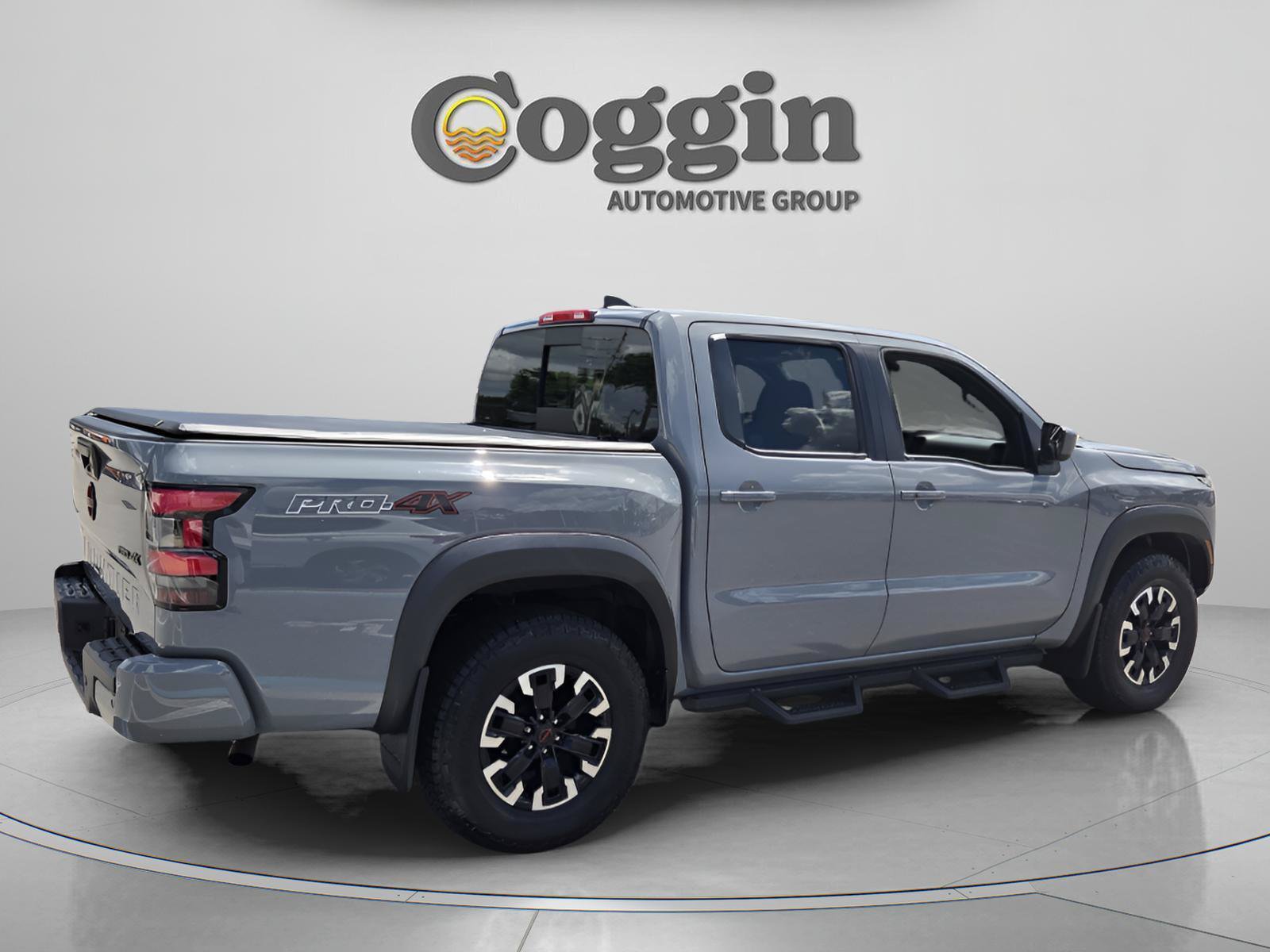 Used 2023 Nissan Frontier PRO-4X w/ Technology Package AWD/4WD image 5