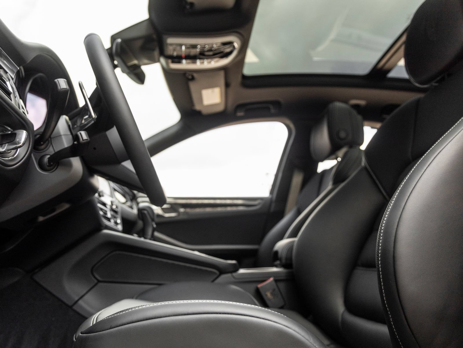New 2026 Porsche Macan S AWD/4WD image 24