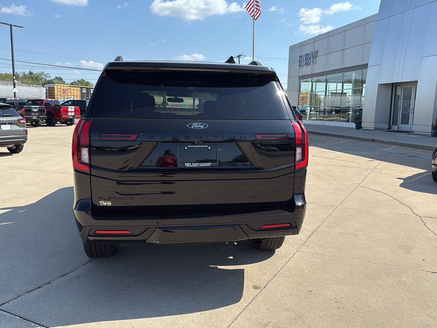New 2025 Ford Expedition Platinum image 4