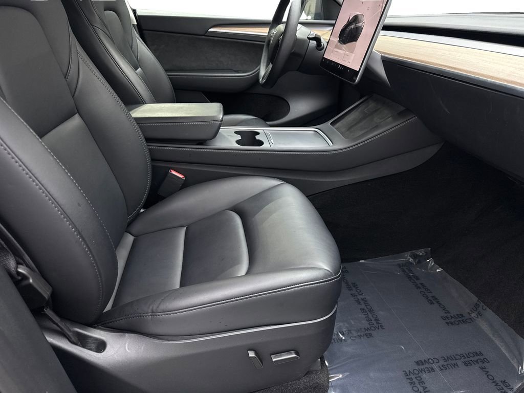 Used 2024 Tesla Model Y Long Range image 44