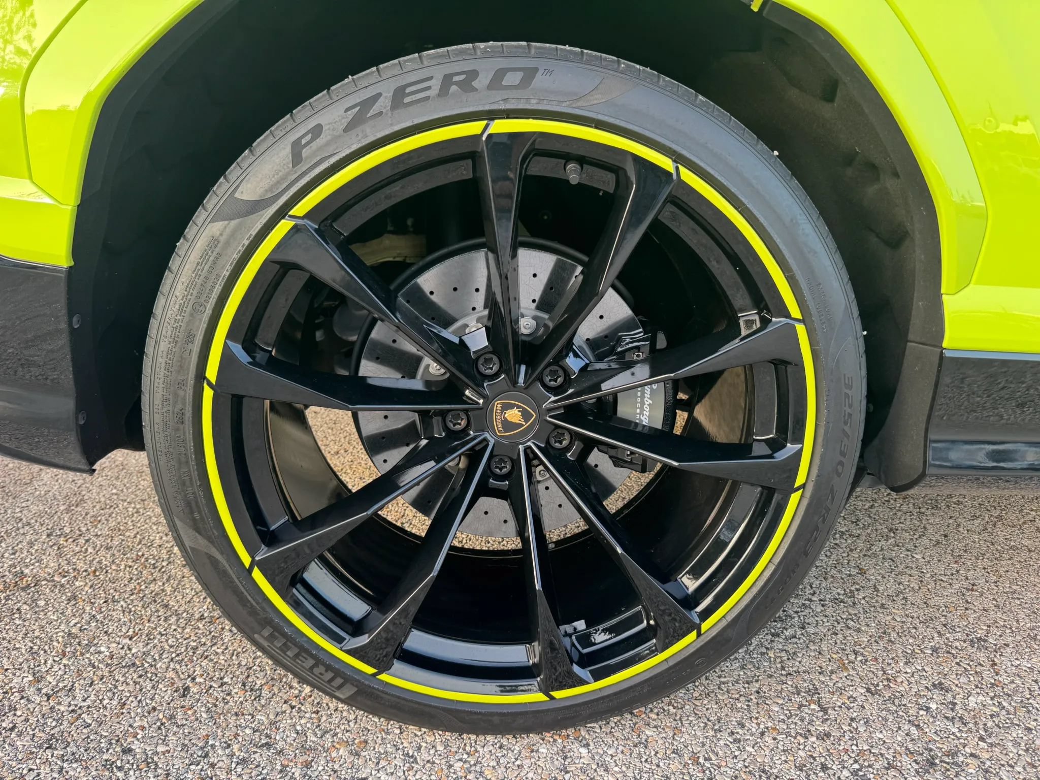 Used 2022 Lamborghini Urus AWD/4WD image 17