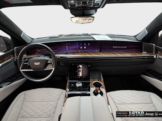 Used 2025 Cadillac Escalade Sport Platinum AWD/4WD image 9