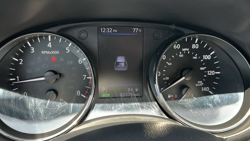 Used 2018 Nissan Rogue S AWD/4WD image 18
