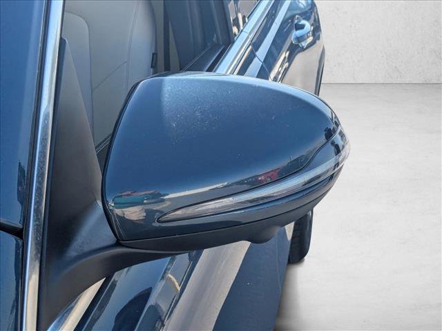 Used 2023 Mercedes-Benz GLB 250 image 10