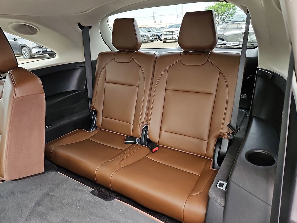 Used 2017 Acura MDX SH-AWD image 12