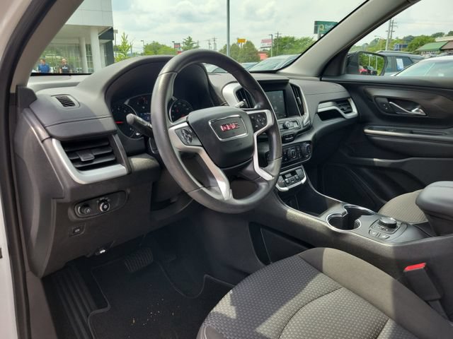 Used 2023 GMC Terrain SLE w/ Driver Convenience Package FWD image 14