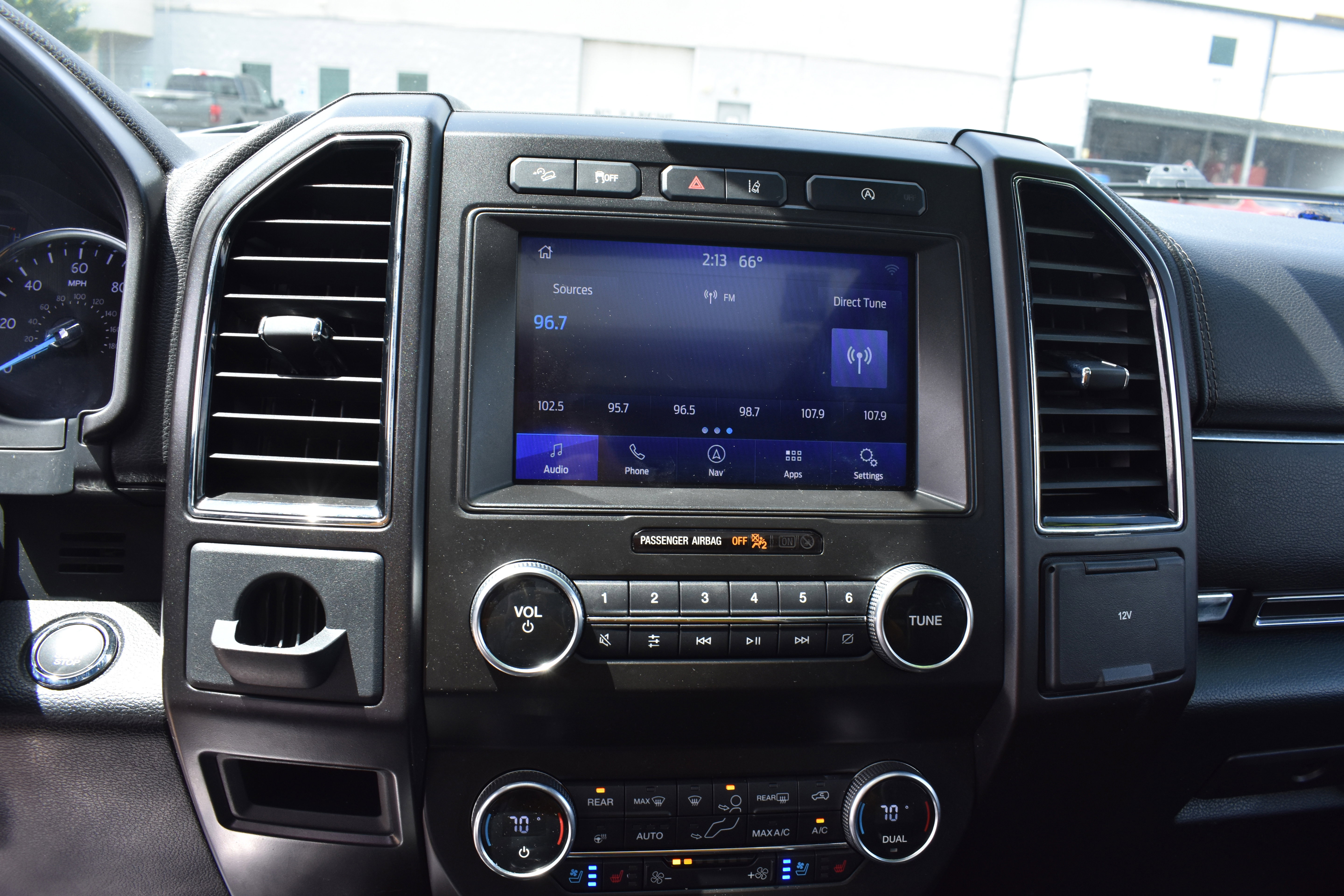 Used 2021 Ford Expedition Limited AWD/4WD image 20