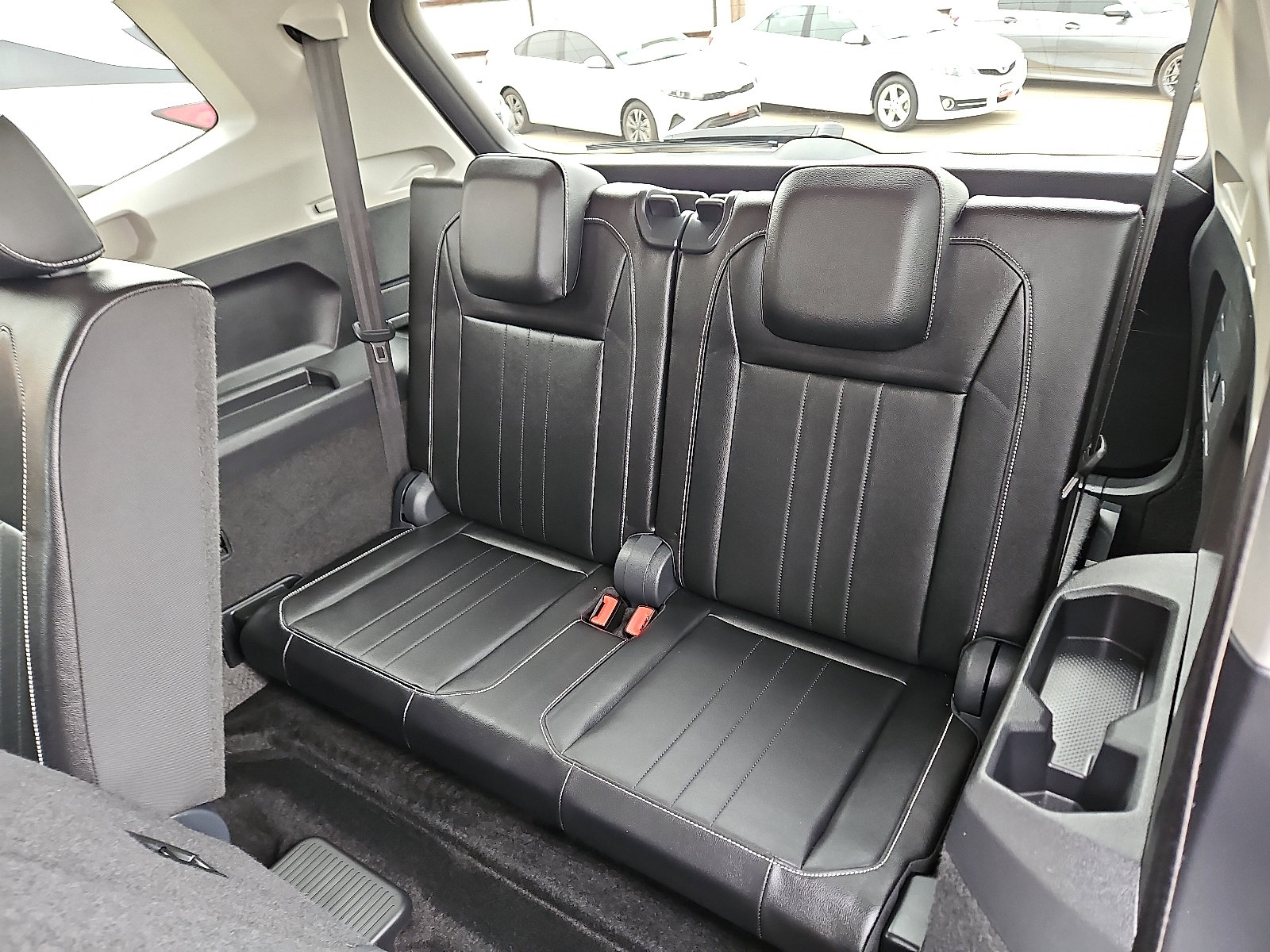 Used 2024 Volkswagen Tiguan SE FWD image 10
