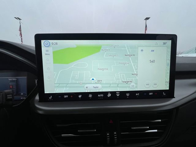 New 2026 Ford Escape SE w/ Class II Trailer Tow Package image 19