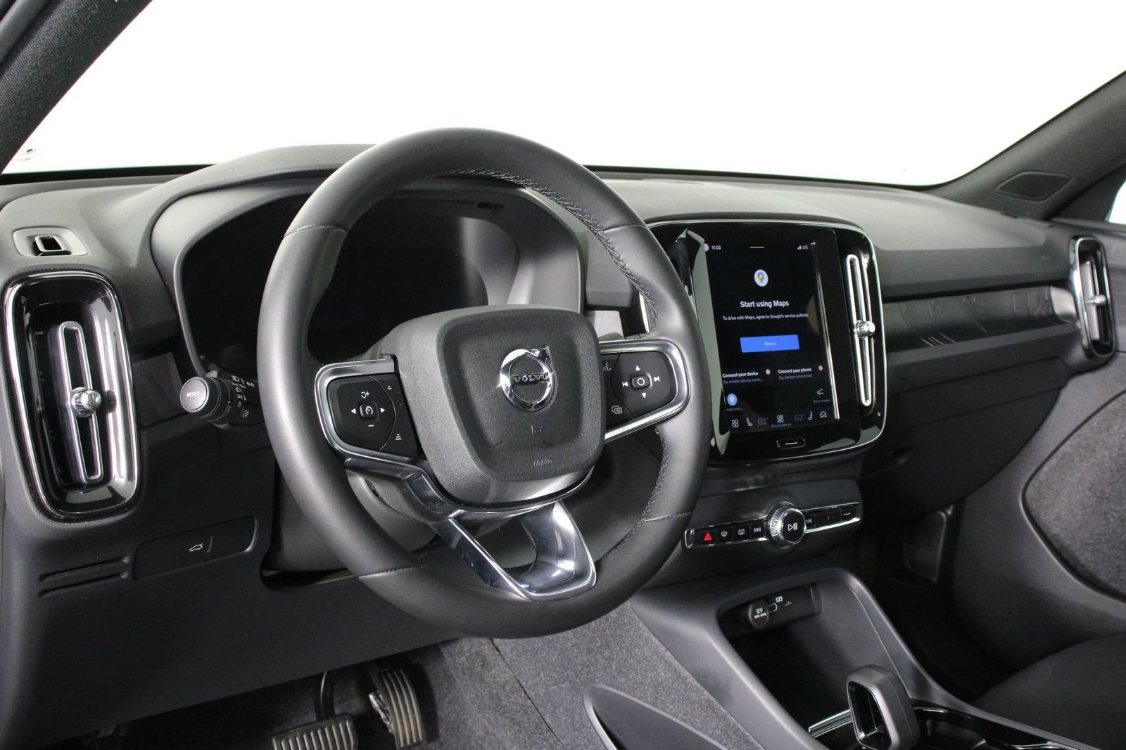 Certified 2023 Volvo C40 Recharge Core AWD/4WD image 14