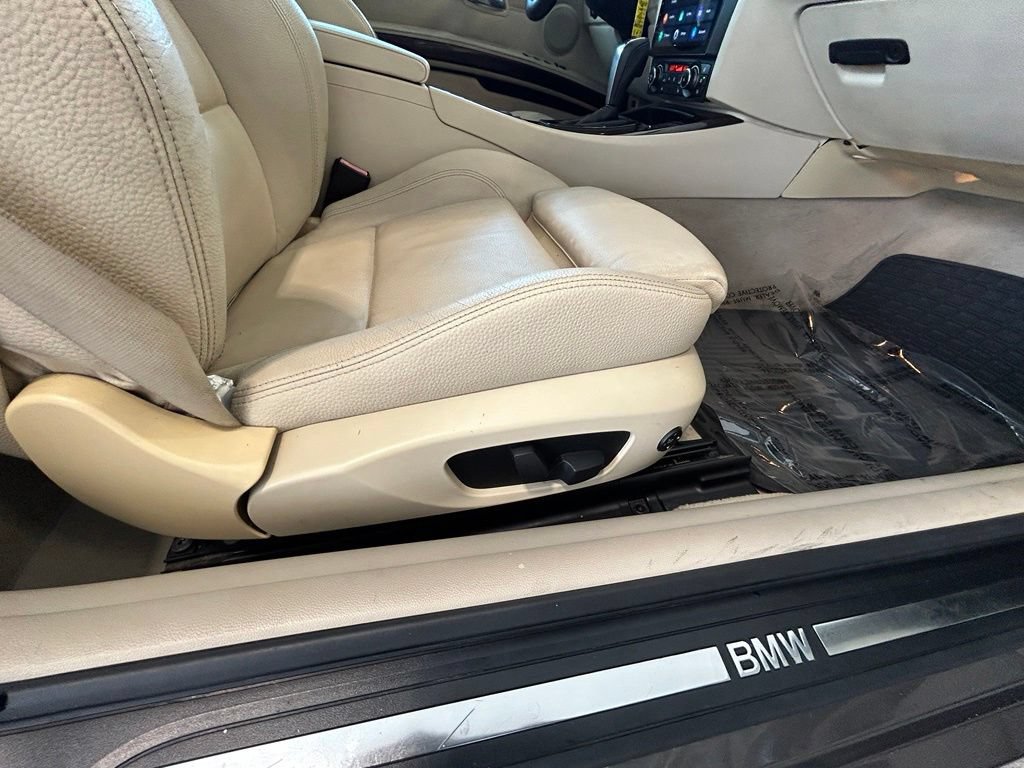 Used 2010 BMW 328i Convertible RWD image 22
