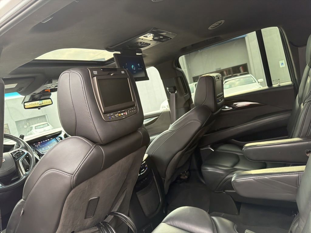 Used 2017 Cadillac Escalade ESV Platinum image 16