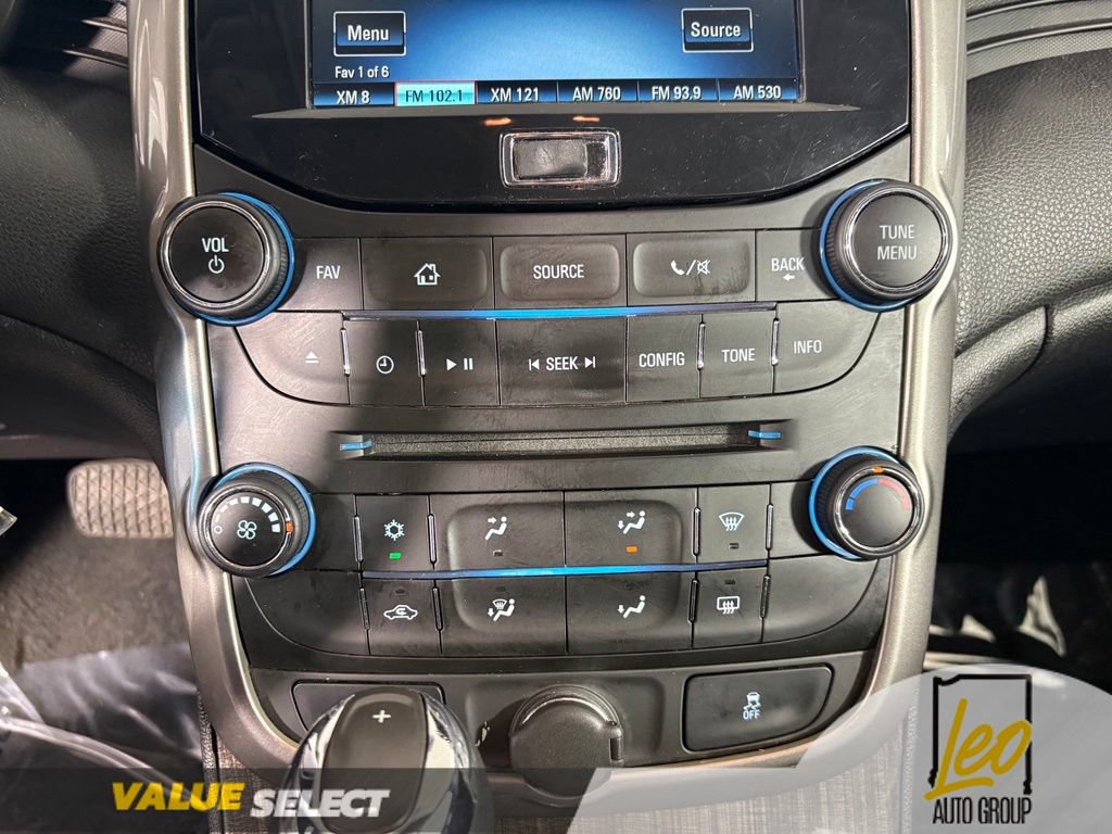 Used 2015 Chevrolet Malibu LT FWD image 11