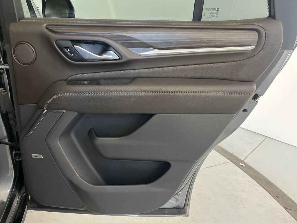 Used 2021 GMC Yukon Denali w/ Denali Premium Package image 44