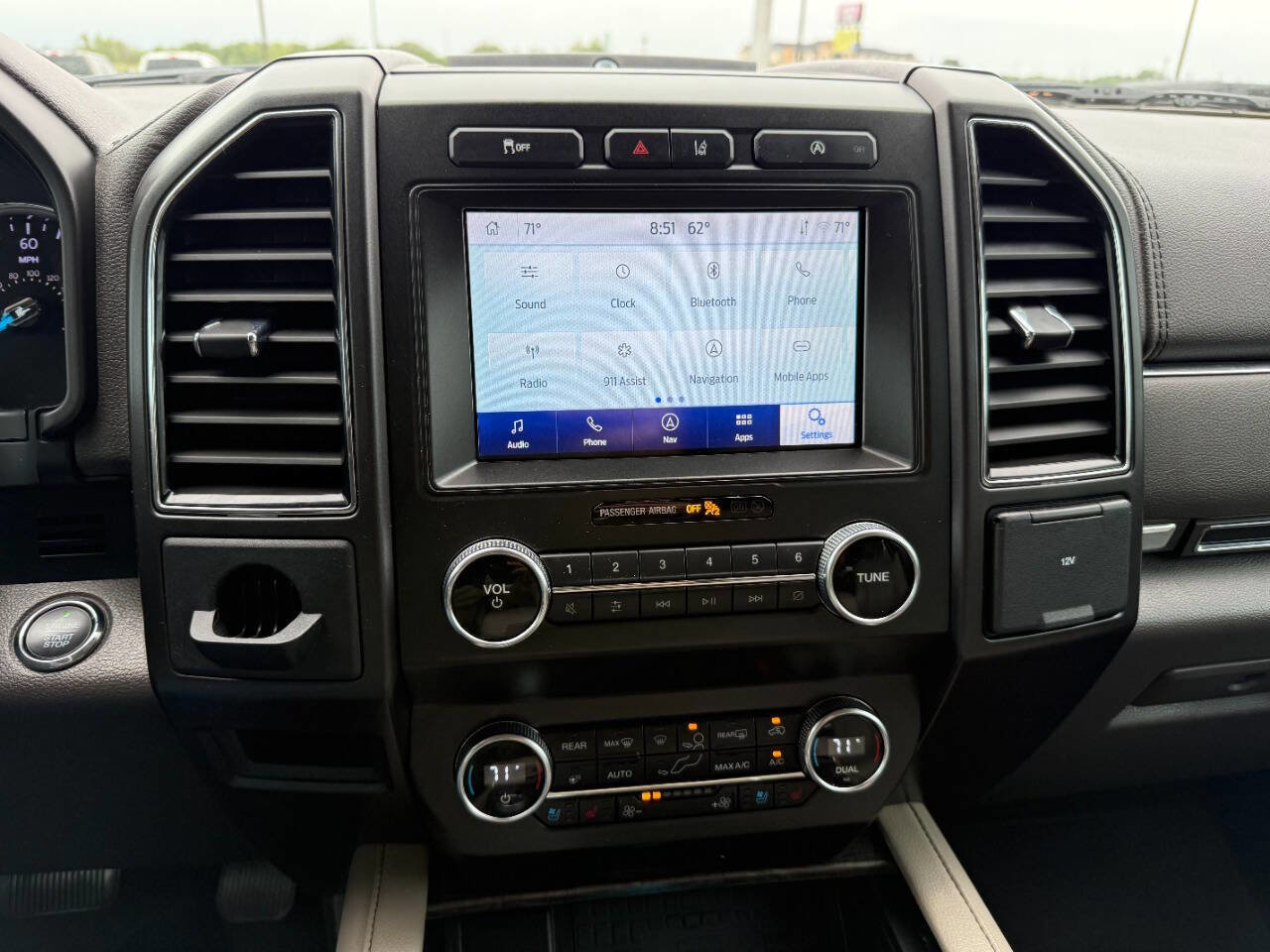 Used 2020 Ford Expedition Limited RWD image 17