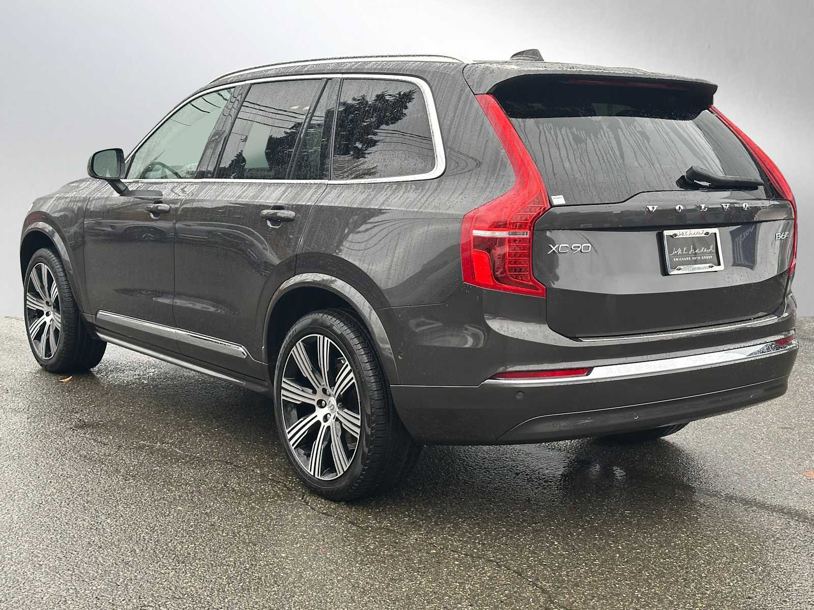 Used 2025 Volvo XC90 B6 Ultra w/ Protection Package Premier image 5
