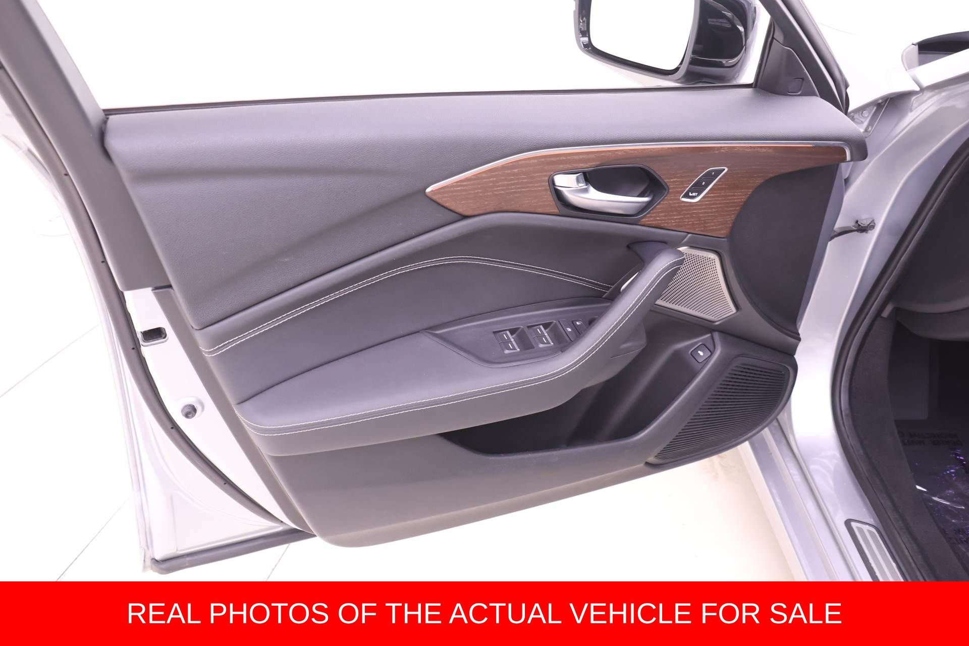 Used 2021 Acura TLX w/ Advance Package image 9