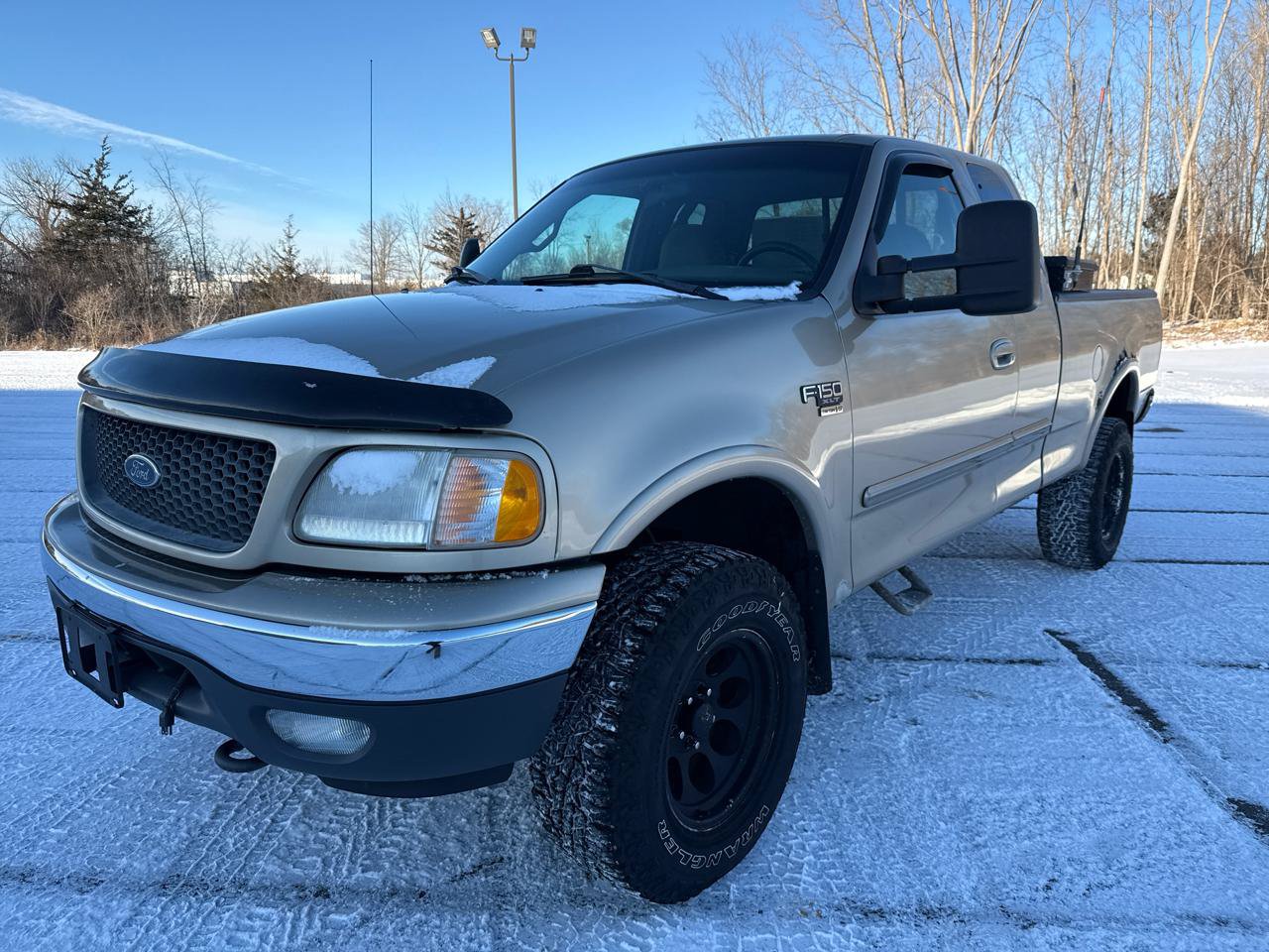Used 2000 Ford F150 XL image 1