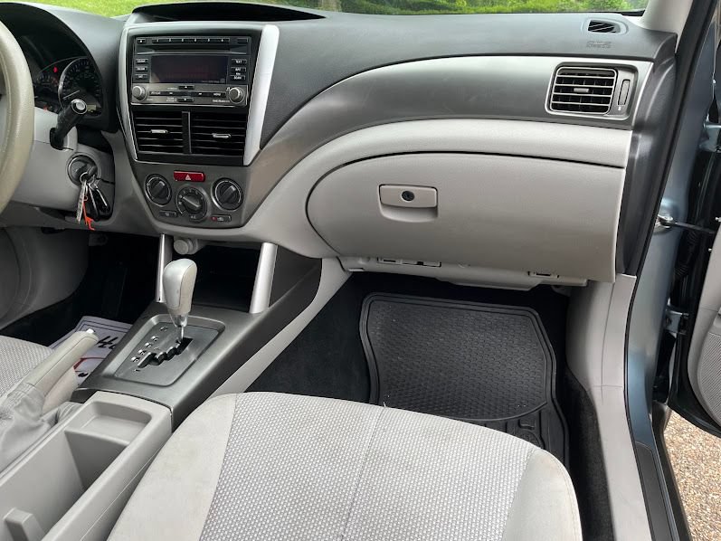 Used 2011 Subaru Forester 2.5X AWD/4WD image 35