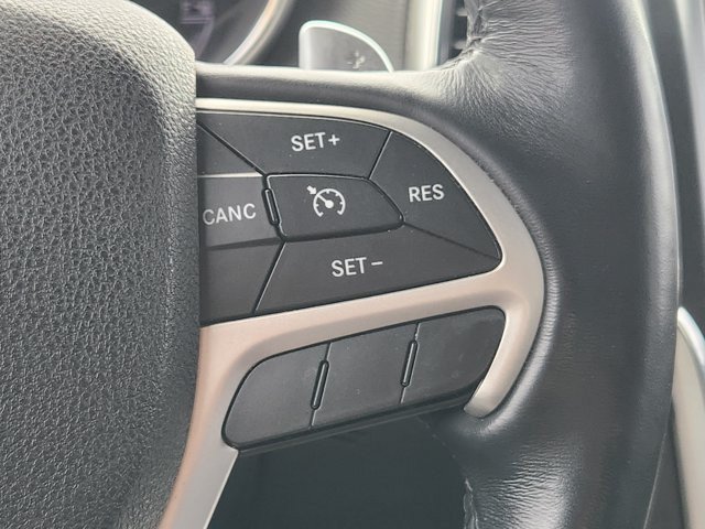 Used 2015 Jeep Grand Cherokee Altitude RWD image 29