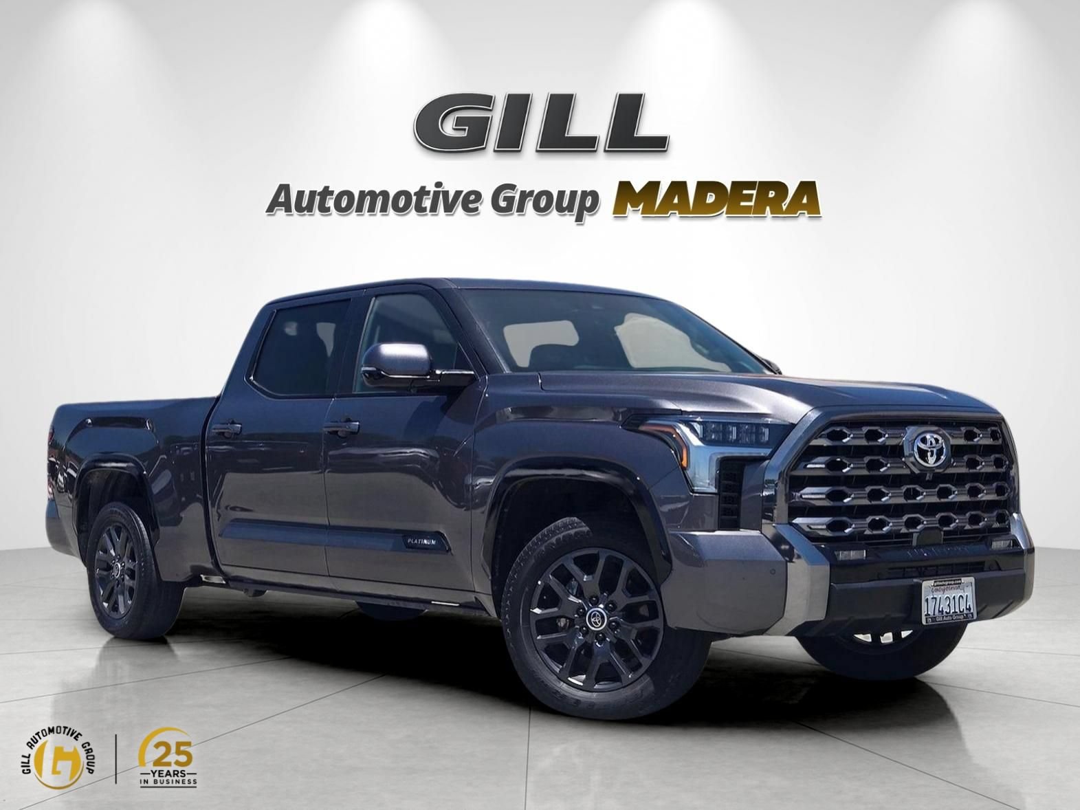 Used 2024 Toyota Tundra Platinum AWD/4WD image 1