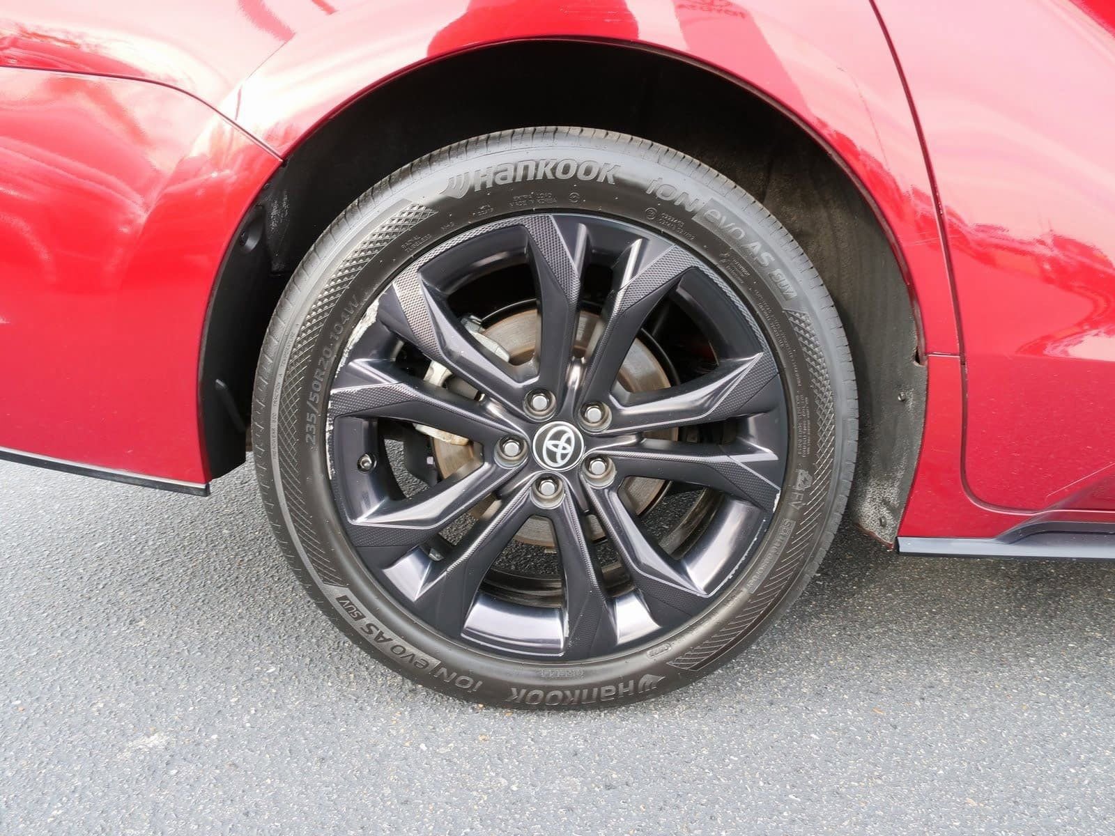 Used 2023 Toyota Sienna XSE image 11