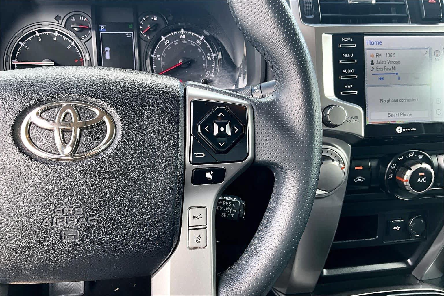 Used 2022 Toyota 4Runner SR5 Premium w/ Moonroof Package RWD image 25