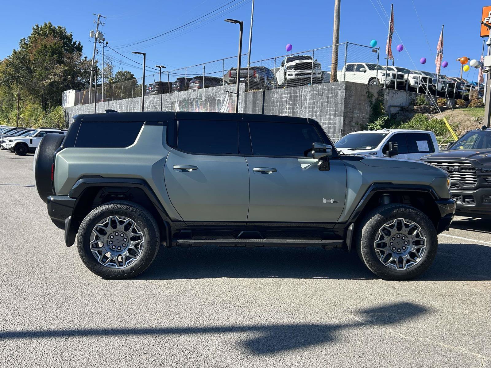 Used 2024 GMC Hummer EV 3X AWD/4WD image 8